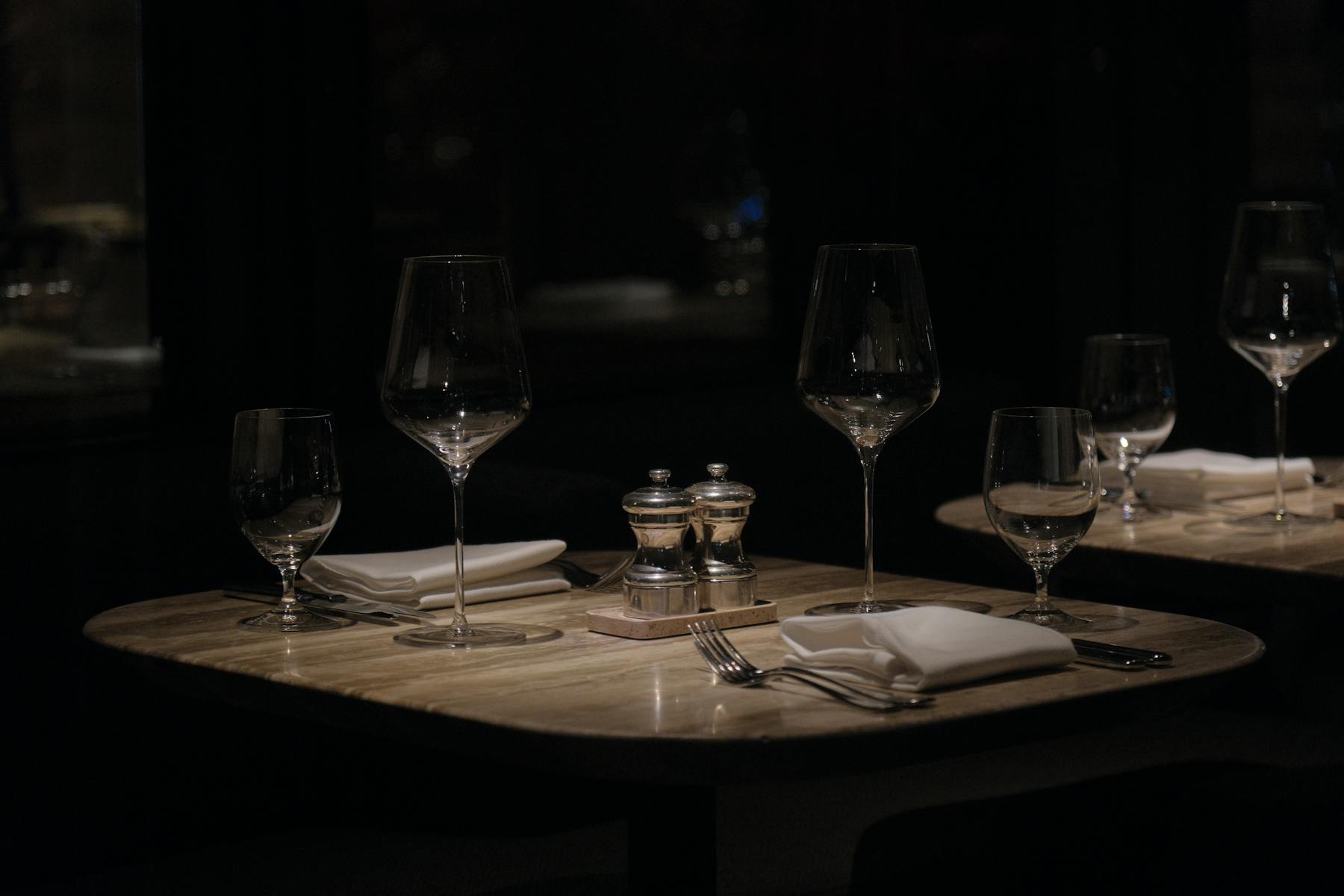 Nocturne dining room